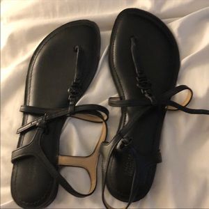Michael Kors sandals worn twice ! Size 7.5
